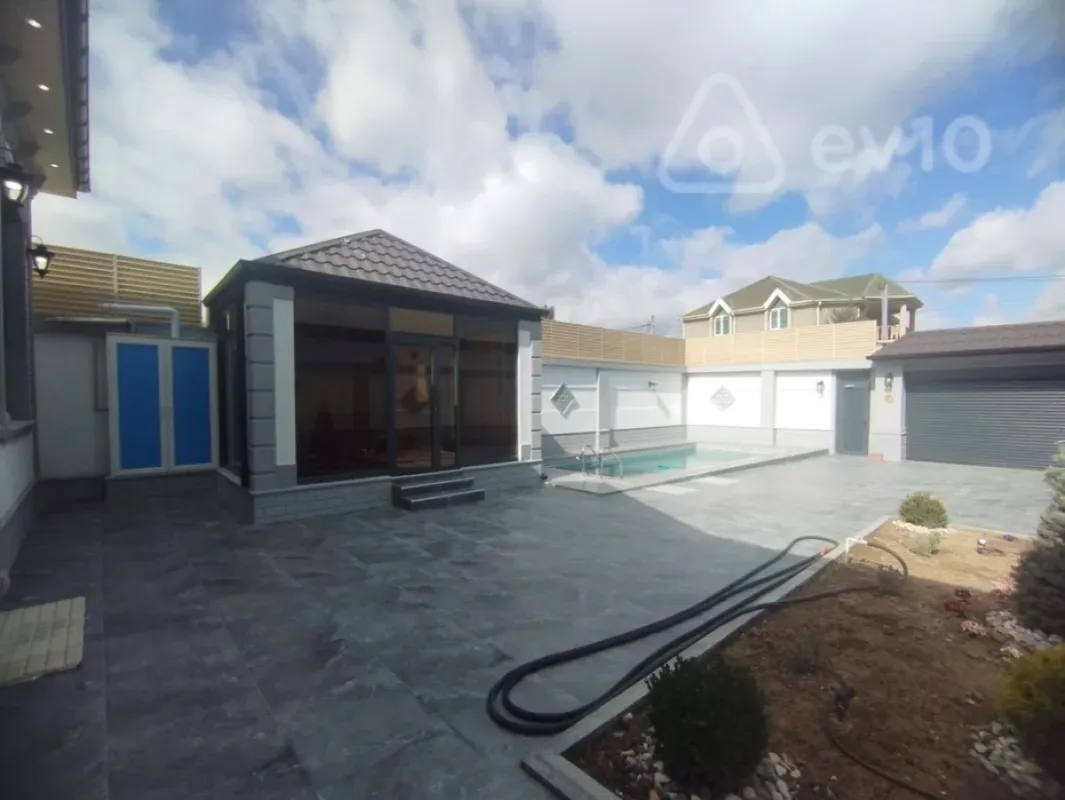 Satılır 3 otaqlı həyət evi 110 m²