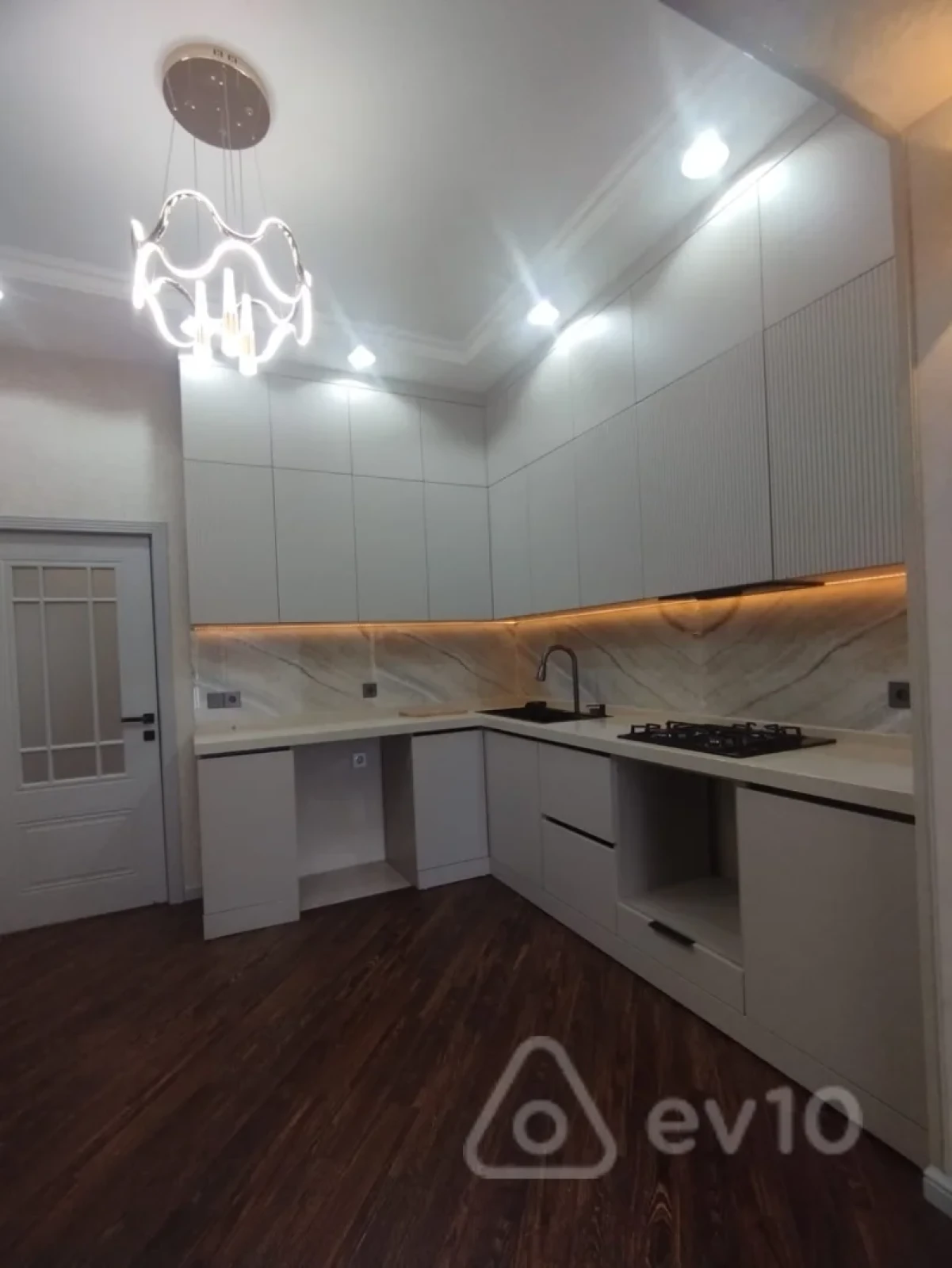 Satılır 3 otaqlı həyət evi 110 m²