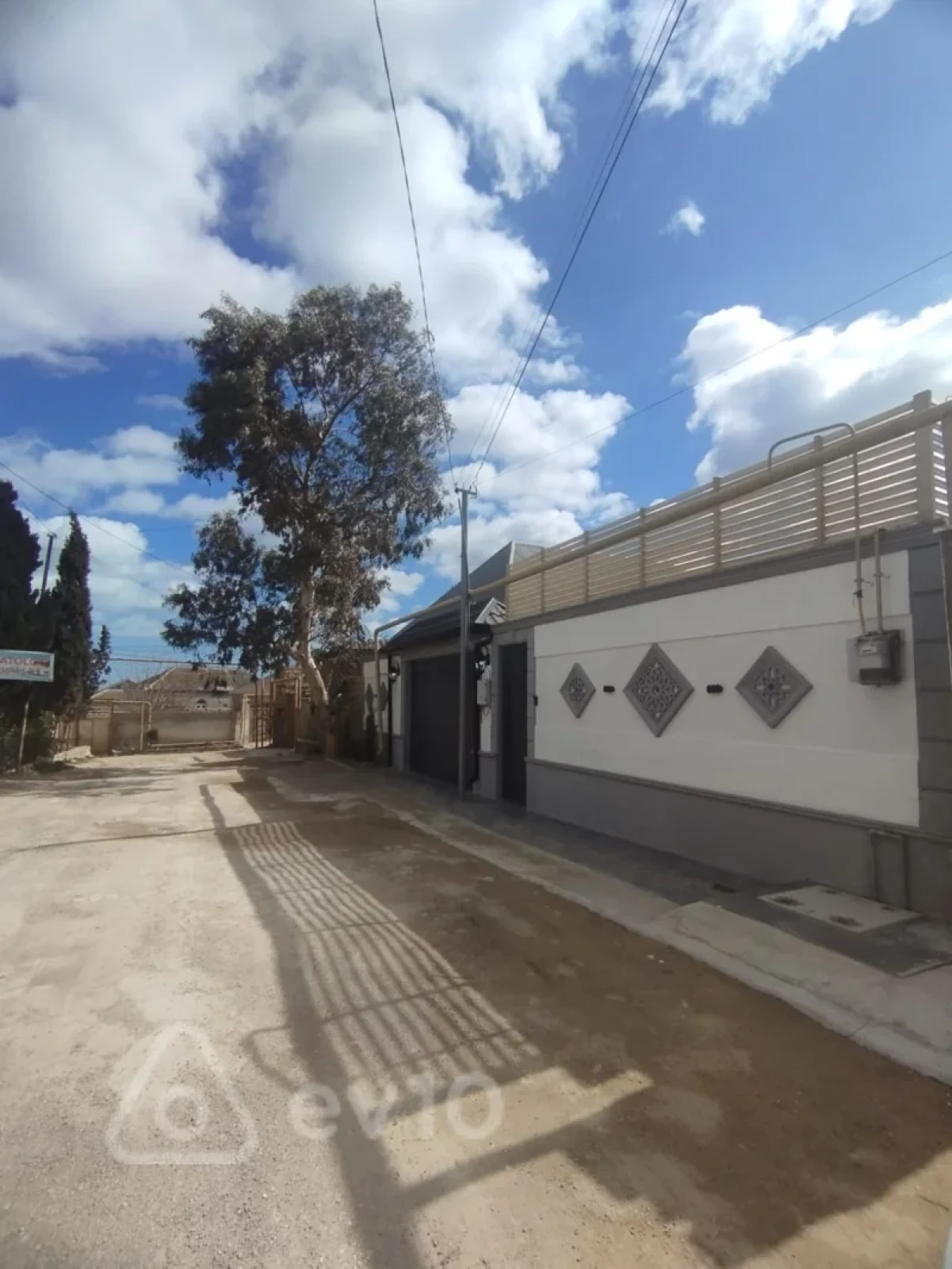 Satılır 3 otaqlı həyət evi 110 m²