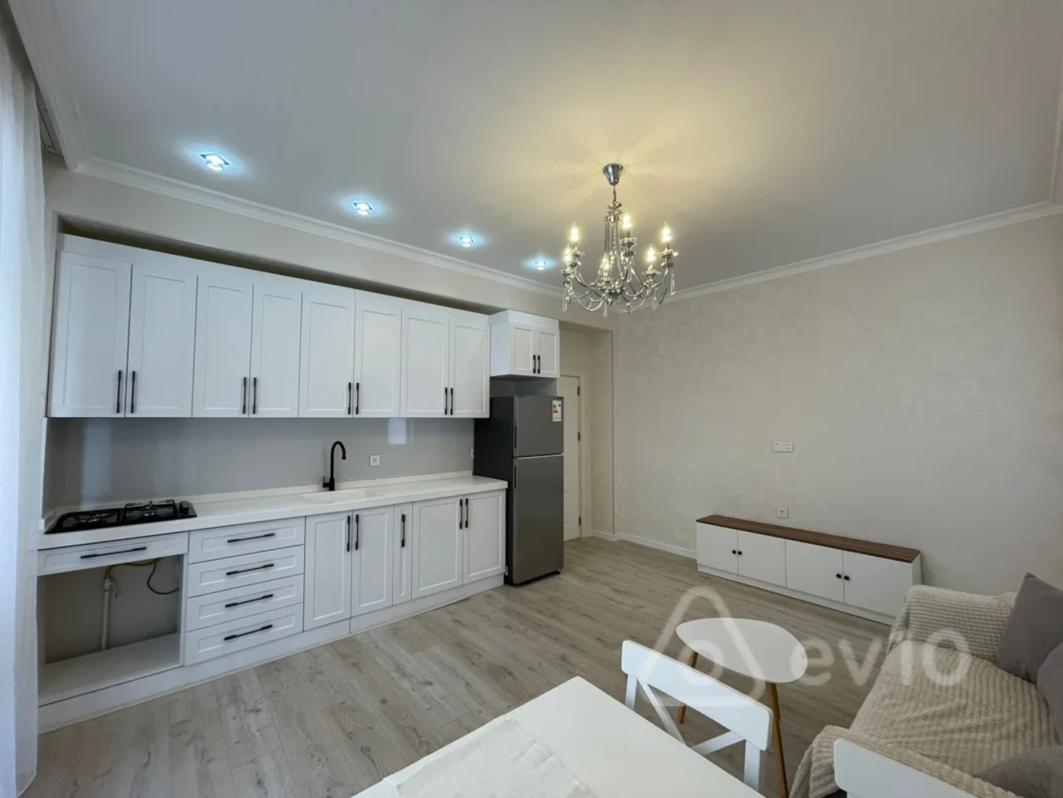 Kirayə verilir 2 otaqlı yeni tikili 65 m²