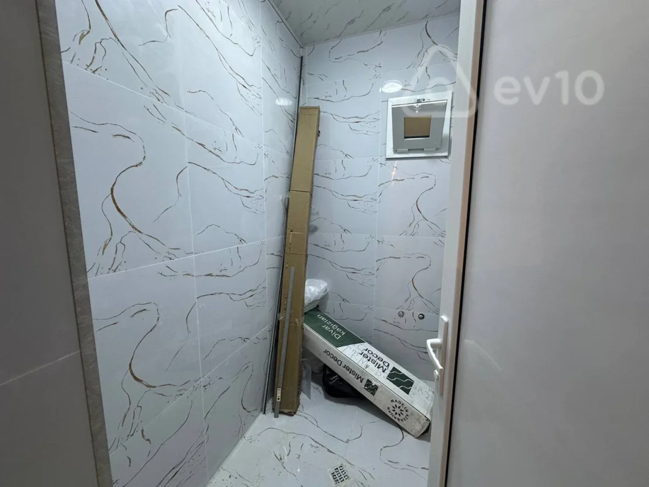 Satılır 4 otaqlı həyət evi 100 m²