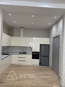 Satılır 2 otaqlı yeni tikili 91 m²