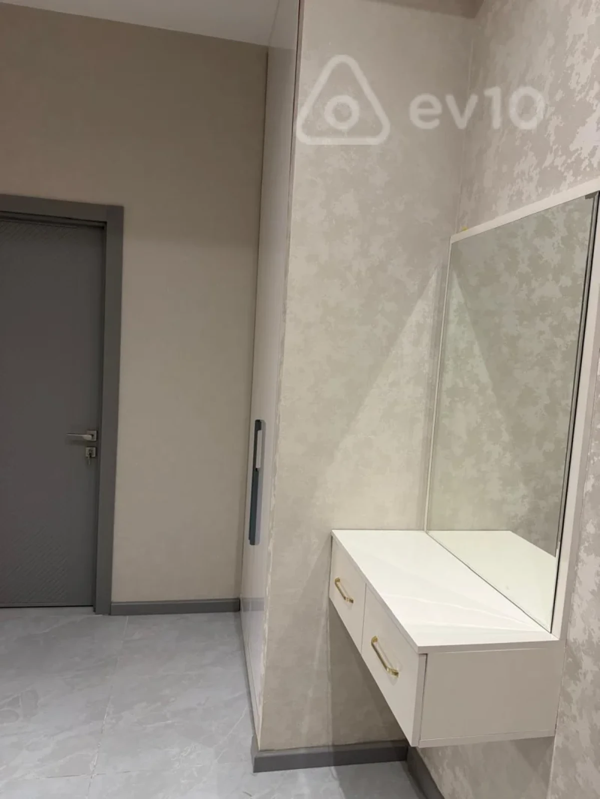 Satılır 2 otaqlı yeni tikili 91 m²