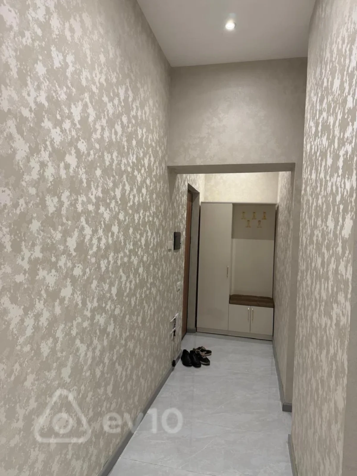 Satılır 2 otaqlı yeni tikili 91 m²