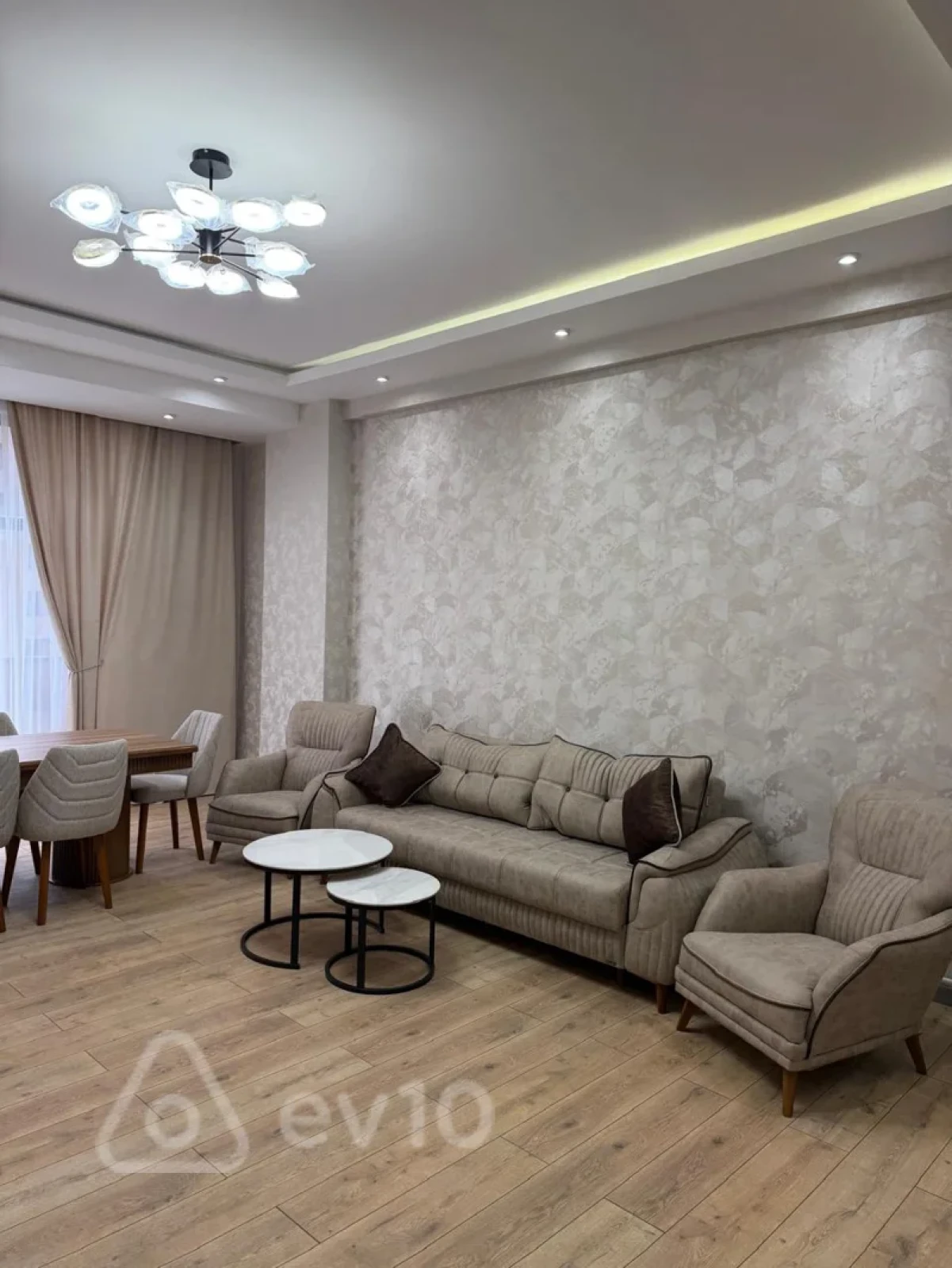 Satılır 2 otaqlı yeni tikili 91 m²