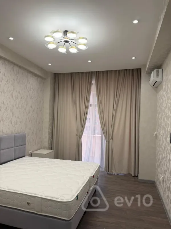 Satılır 2 otaqlı yeni tikili 91 m²