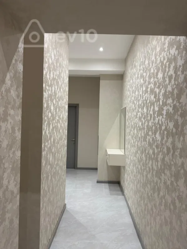 Satılır 2 otaqlı yeni tikili 91 m²