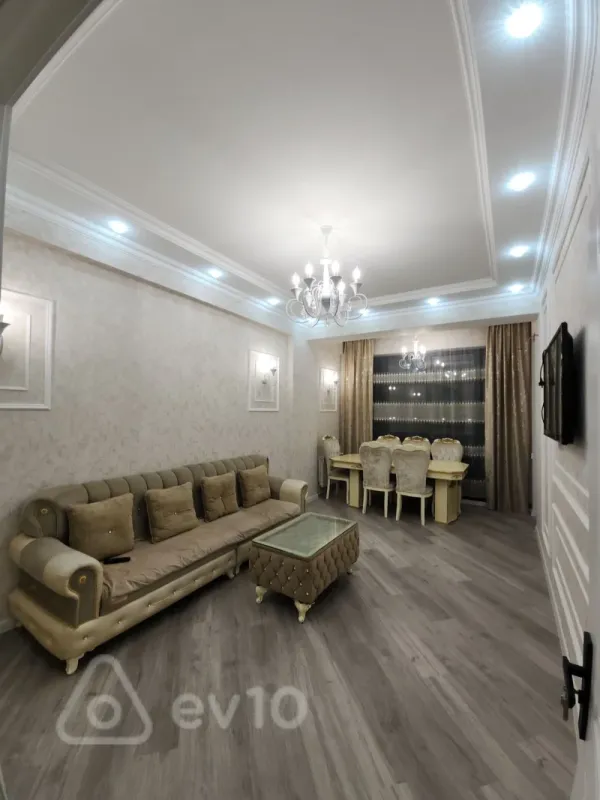 Kirayə verilir 2 otaqlı yeni tikili 65 m²