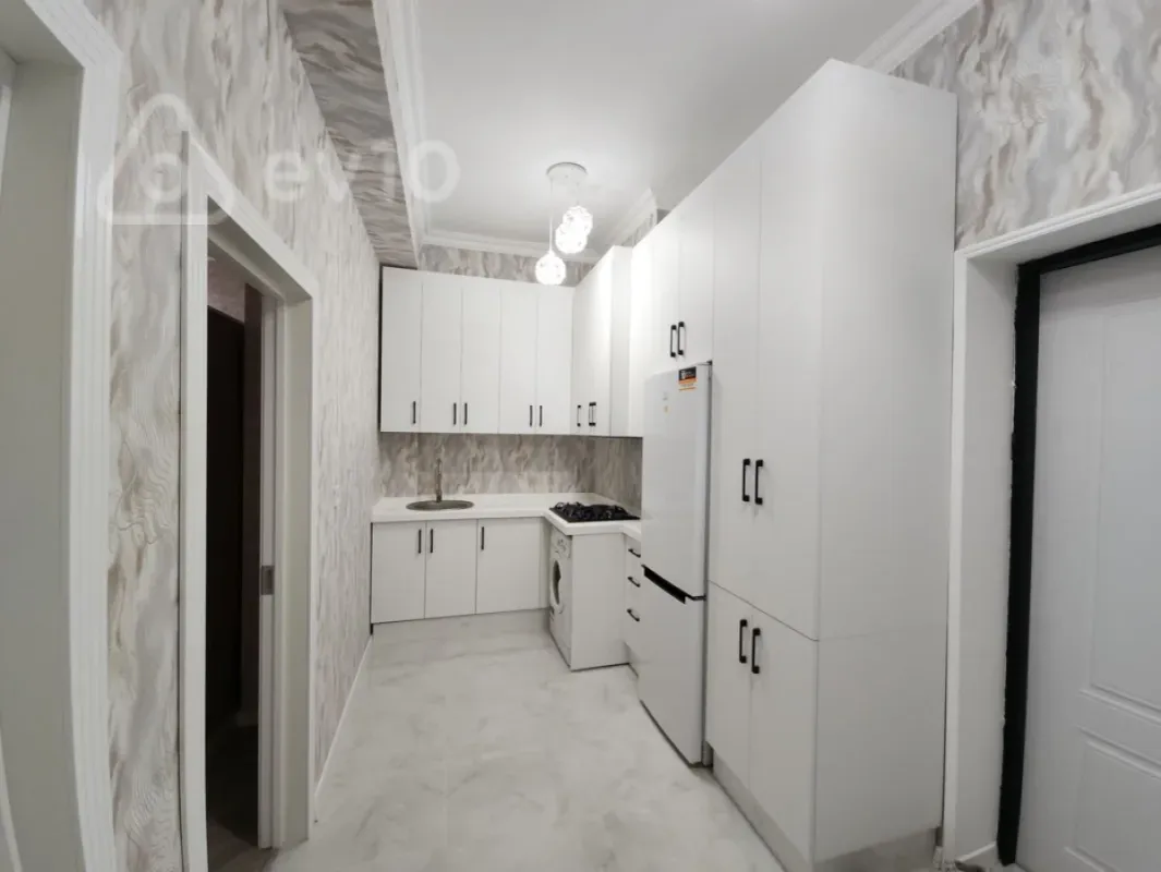 Kirayə verilir 2 otaqlı yeni tikili 65 m²