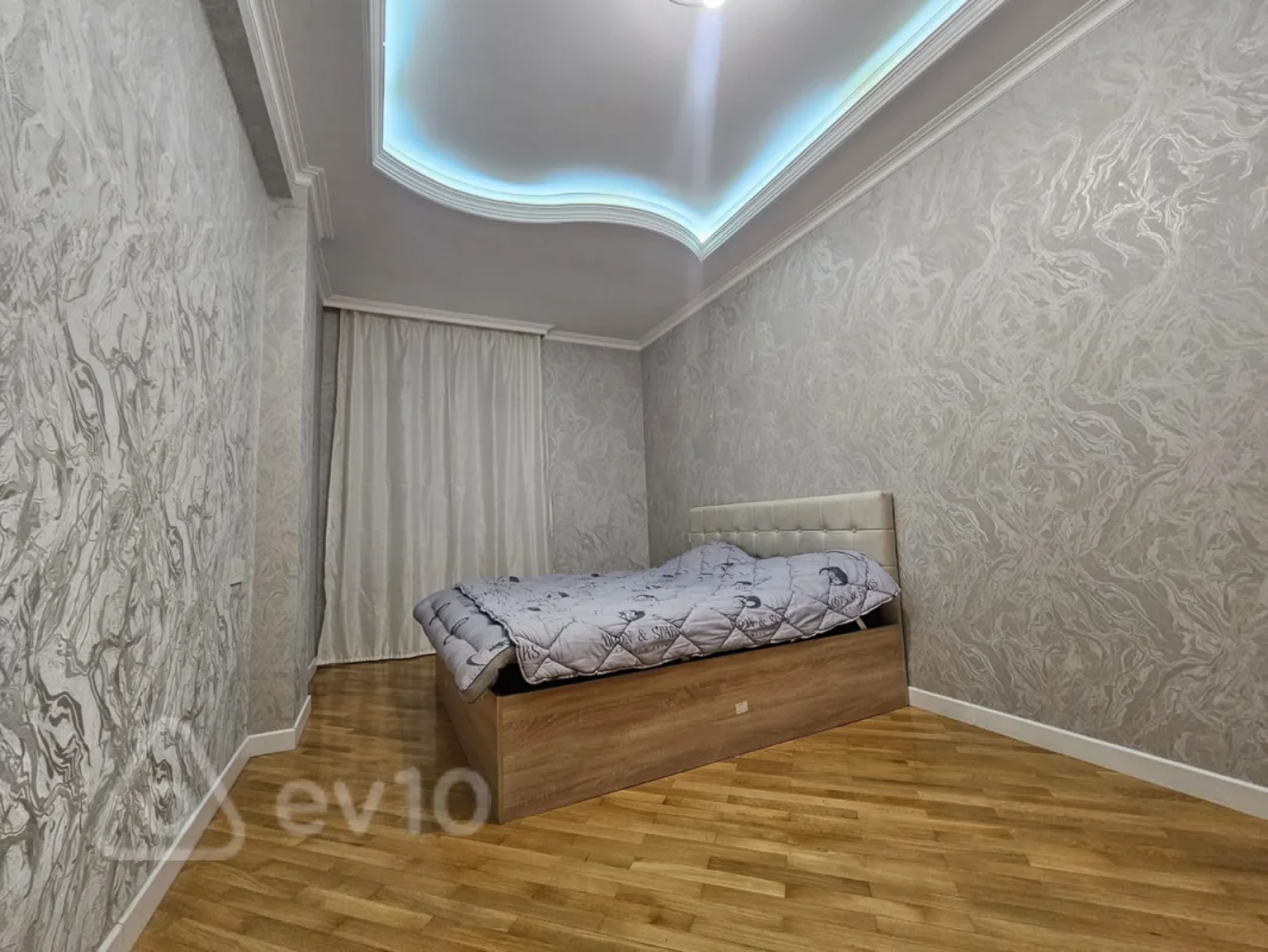 Satılır 4 otaqlı yeni tikili 223 m²