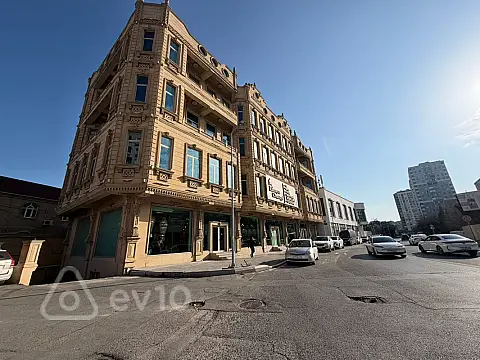 Kirayə verilir 5 otaqlı yeni tikili 350 m²