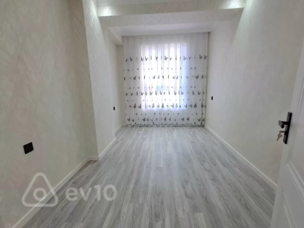 Satılır 3 otaqlı yeni tikili 74 m²