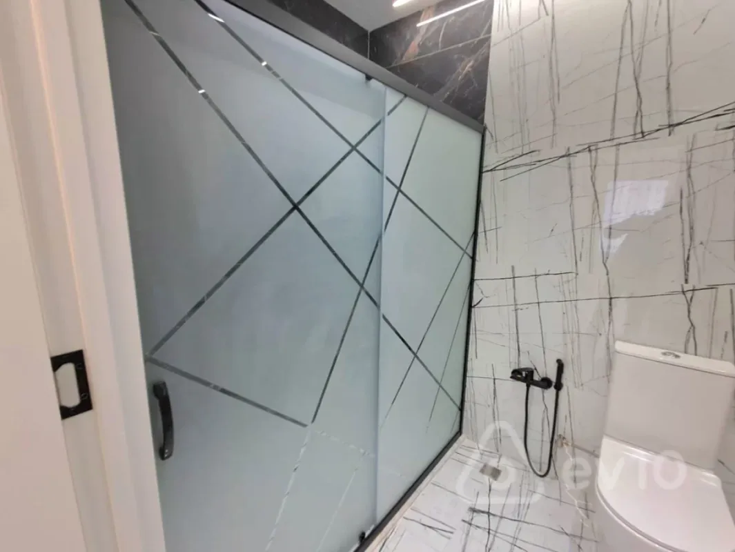 Satılır 3 otaqlı yeni tikili 74 m²