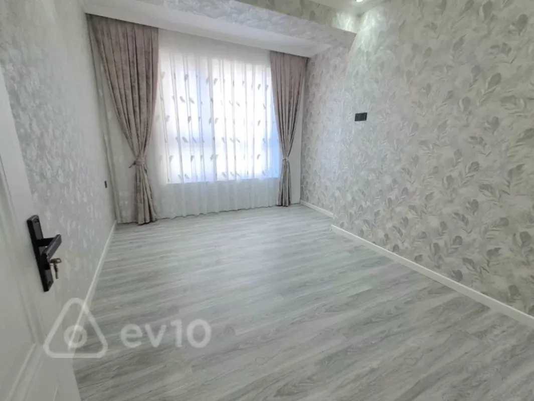 Satılır 3 otaqlı yeni tikili 74 m²