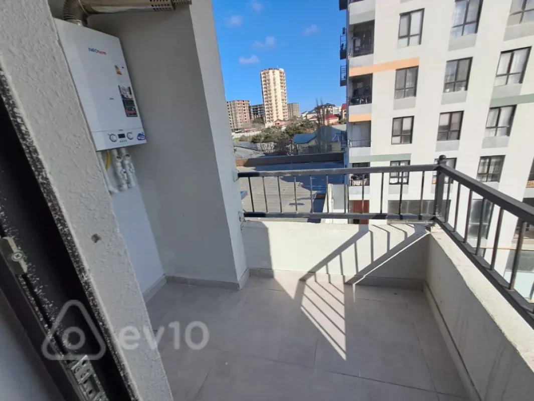 Satılır 3 otaqlı yeni tikili 74 m²