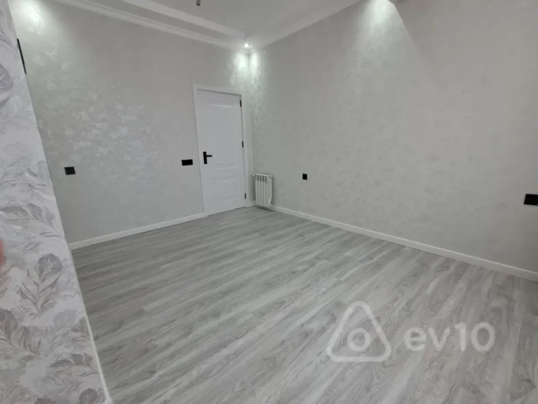Satılır 3 otaqlı yeni tikili 74 m²