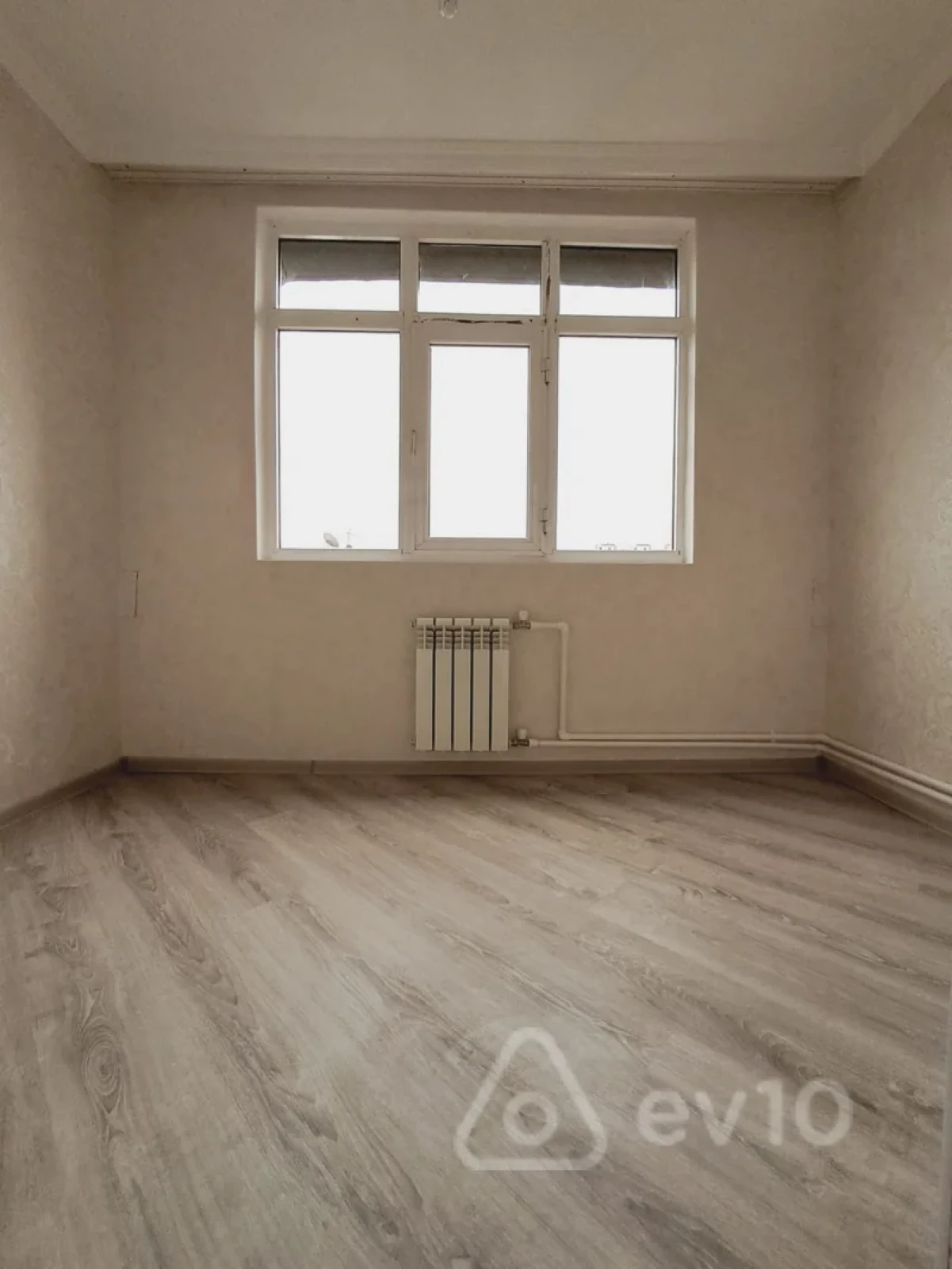 Satılır 1 otaqlı köhnə tikili 35 m²