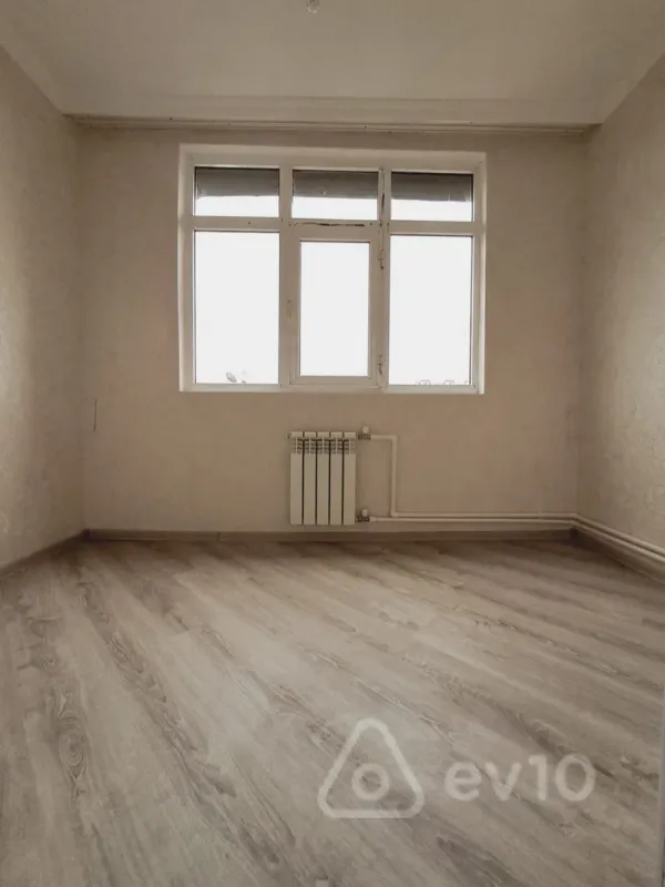 Satılır 1 otaqlı köhnə tikili 35 m²