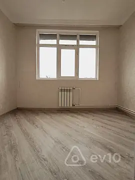 Satılır 1 otaqlı köhnə tikili 35 m²