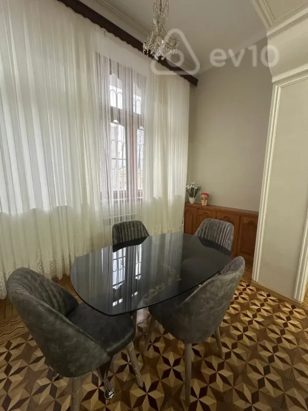 Kirayə verilir 3 otaqlı yeni tikili 94 m²