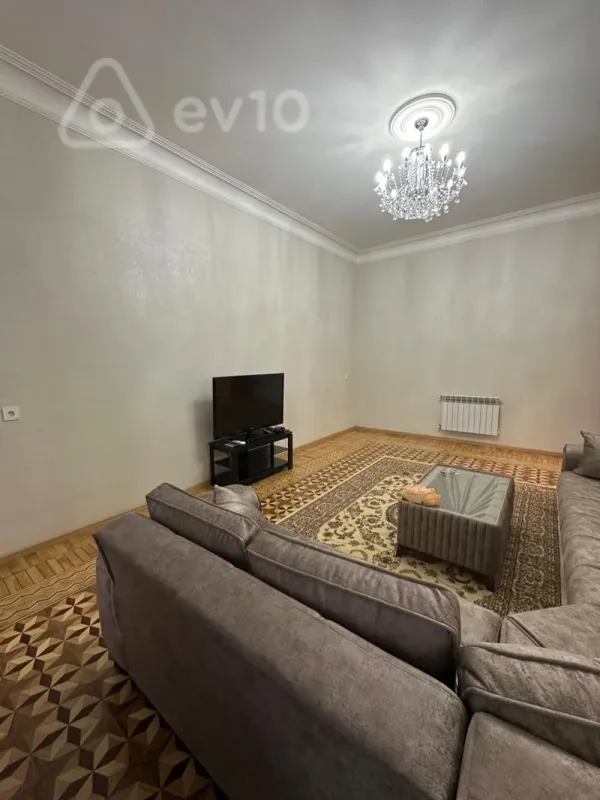 Kirayə verilir 3 otaqlı yeni tikili 94 m²