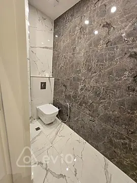 Kirayə verilir 5 otaqlı yeni tikili 250 m²
