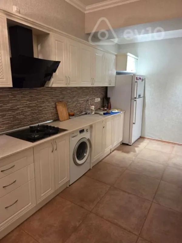 Satılır 3 otaqlı yeni tikili 102 m²