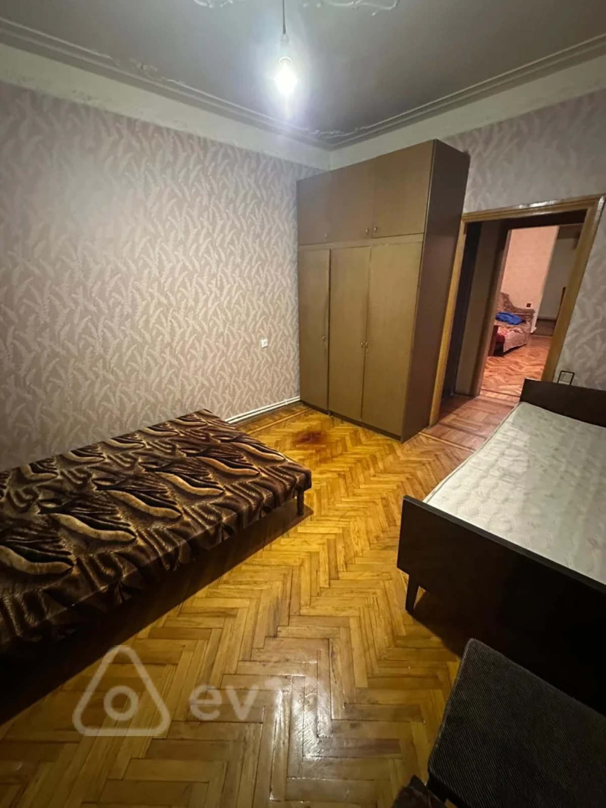 Kirayə verilir 3 otaqlı köhnə tikili 50 m²