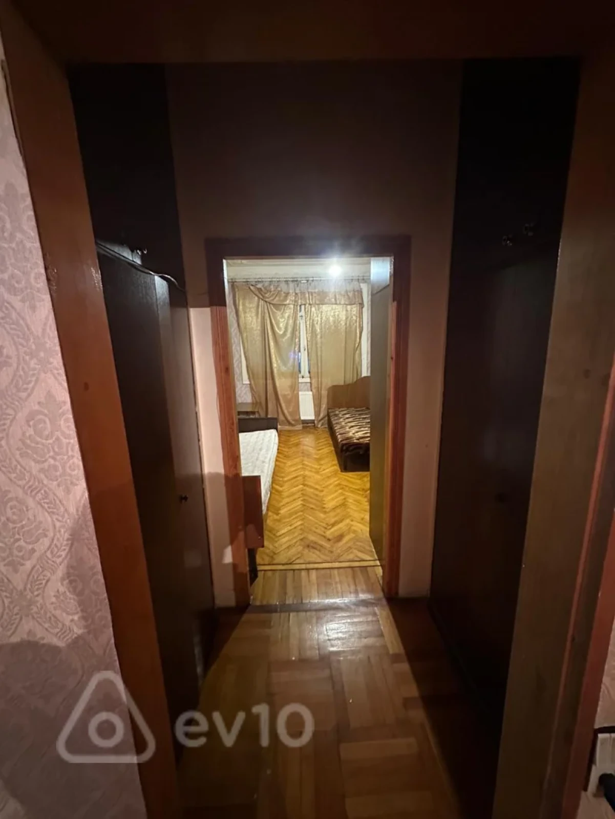 Kirayə verilir 3 otaqlı köhnə tikili 50 m²