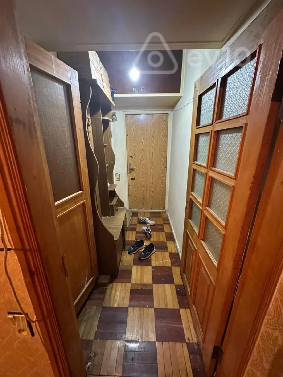 Kirayə verilir 3 otaqlı köhnə tikili 50 m²