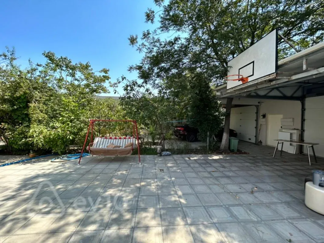 Kirayə verilir 5 otaqlı həyət evi 250 m²