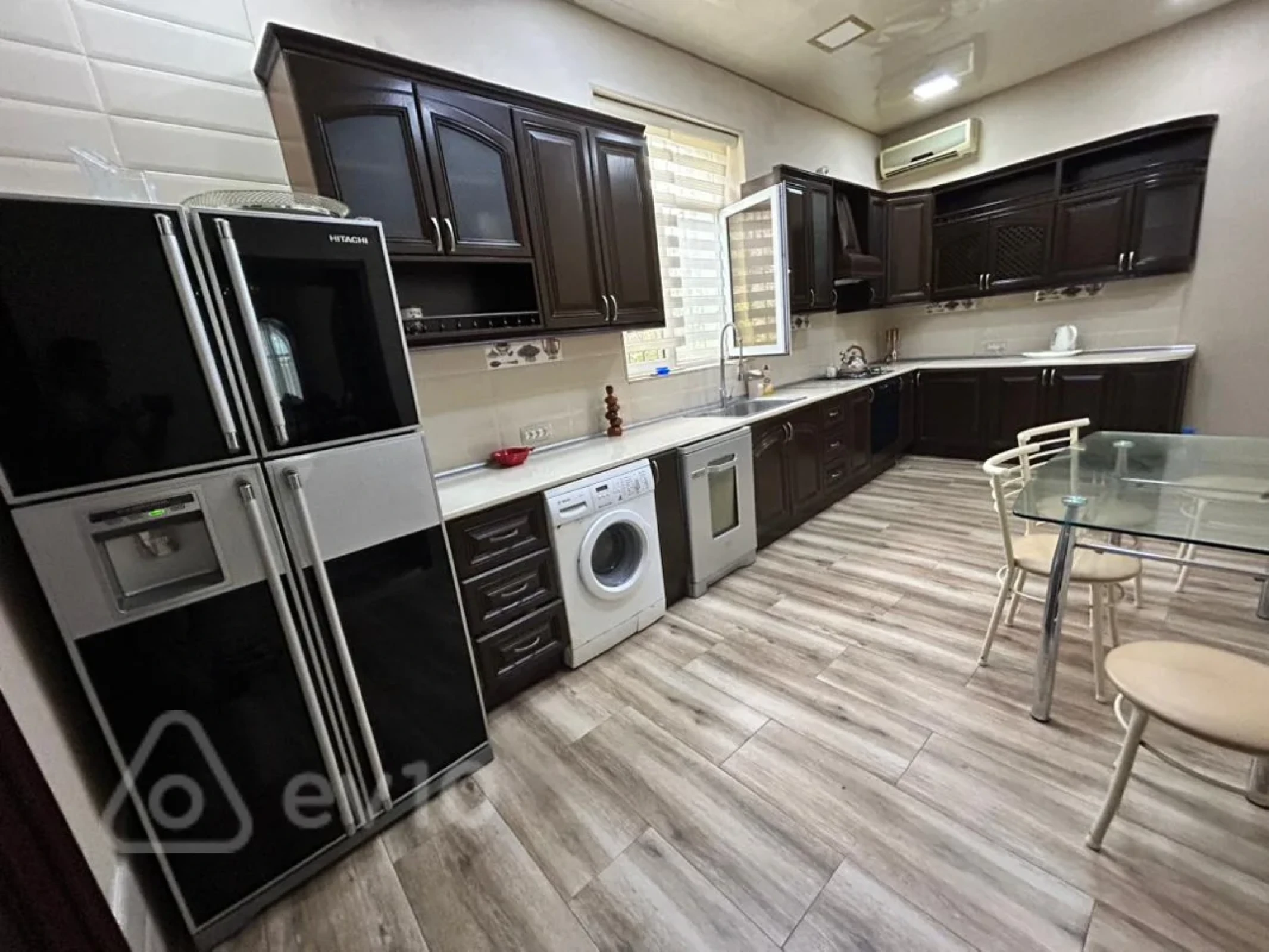 Kirayə verilir 5 otaqlı həyət evi 250 m²