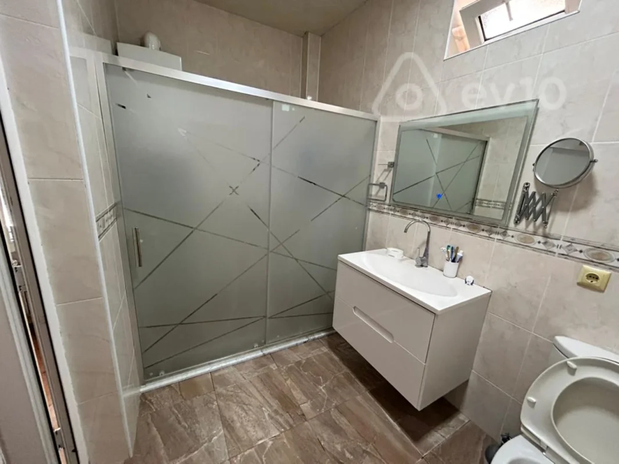 Kirayə verilir 5 otaqlı həyət evi 250 m²