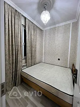 Kirayə verilir 2 otaqlı köhnə tikili 45 m²