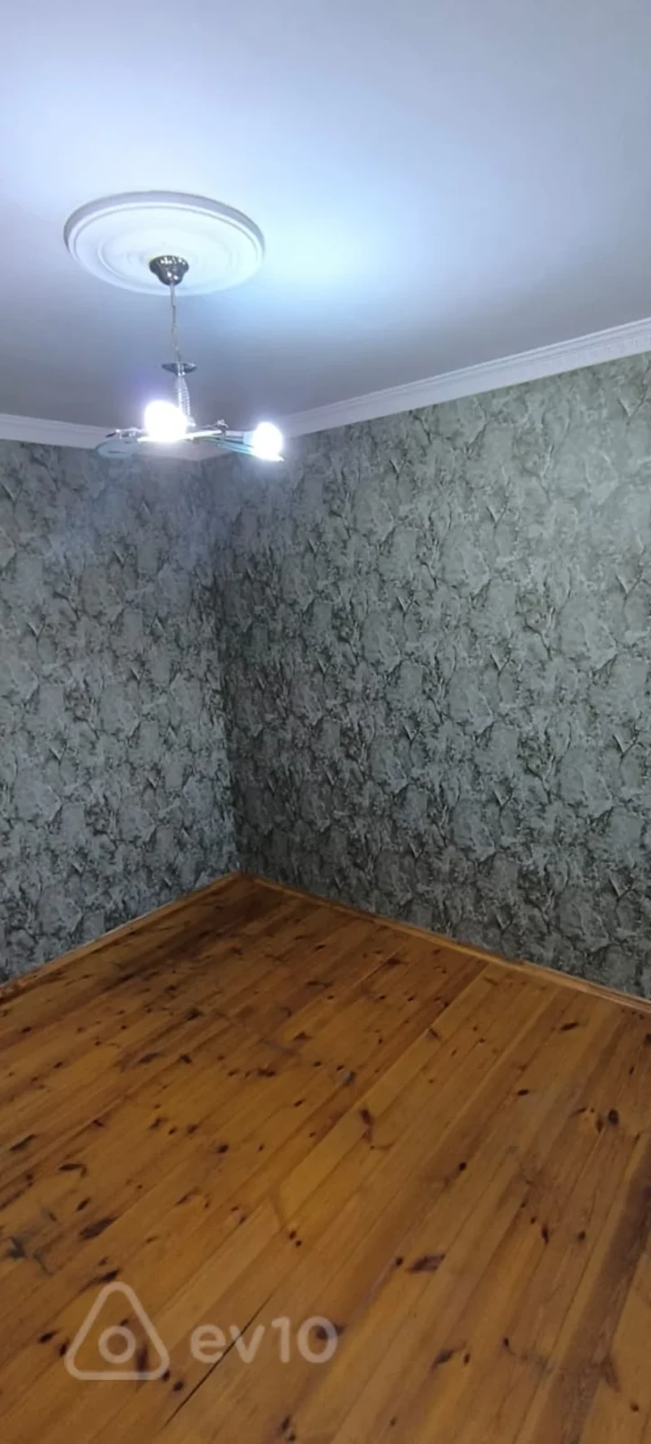 Kirayə verilir 3 otaqlı həyət evi 85 m²