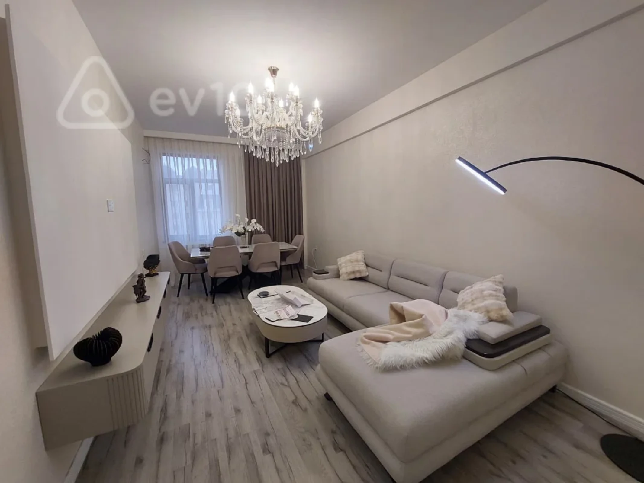 Satılır 2 otaqlı yeni tikili 105 m²