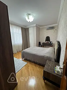 Satılır 3 otaqlı yeni tikili 120 m²