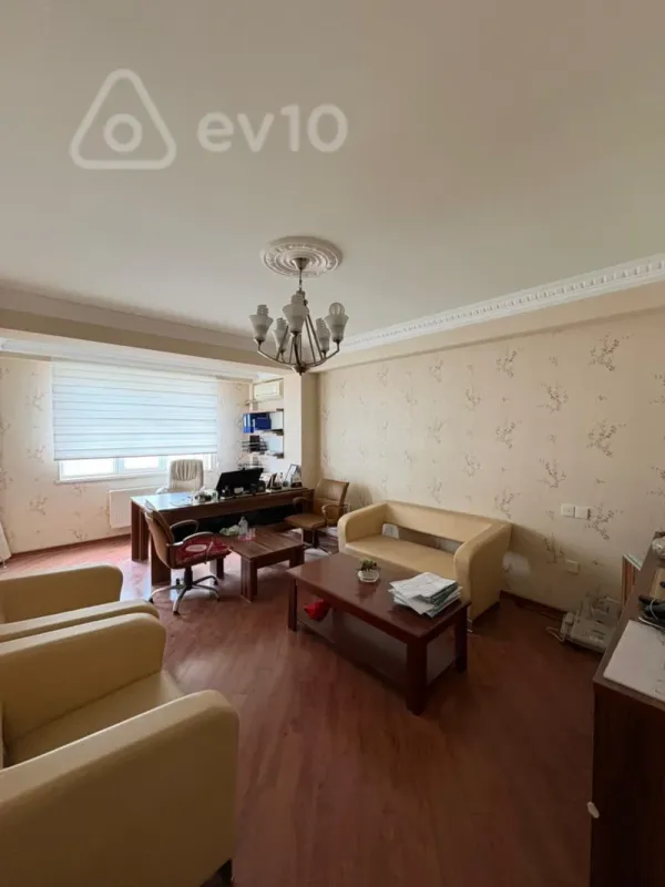 Kirayə verilir 3 otaqlı ofis 120 m²