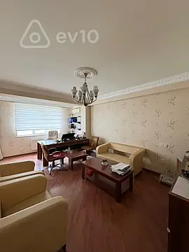 Kirayə verilir 3 otaqlı ofis 120 m²