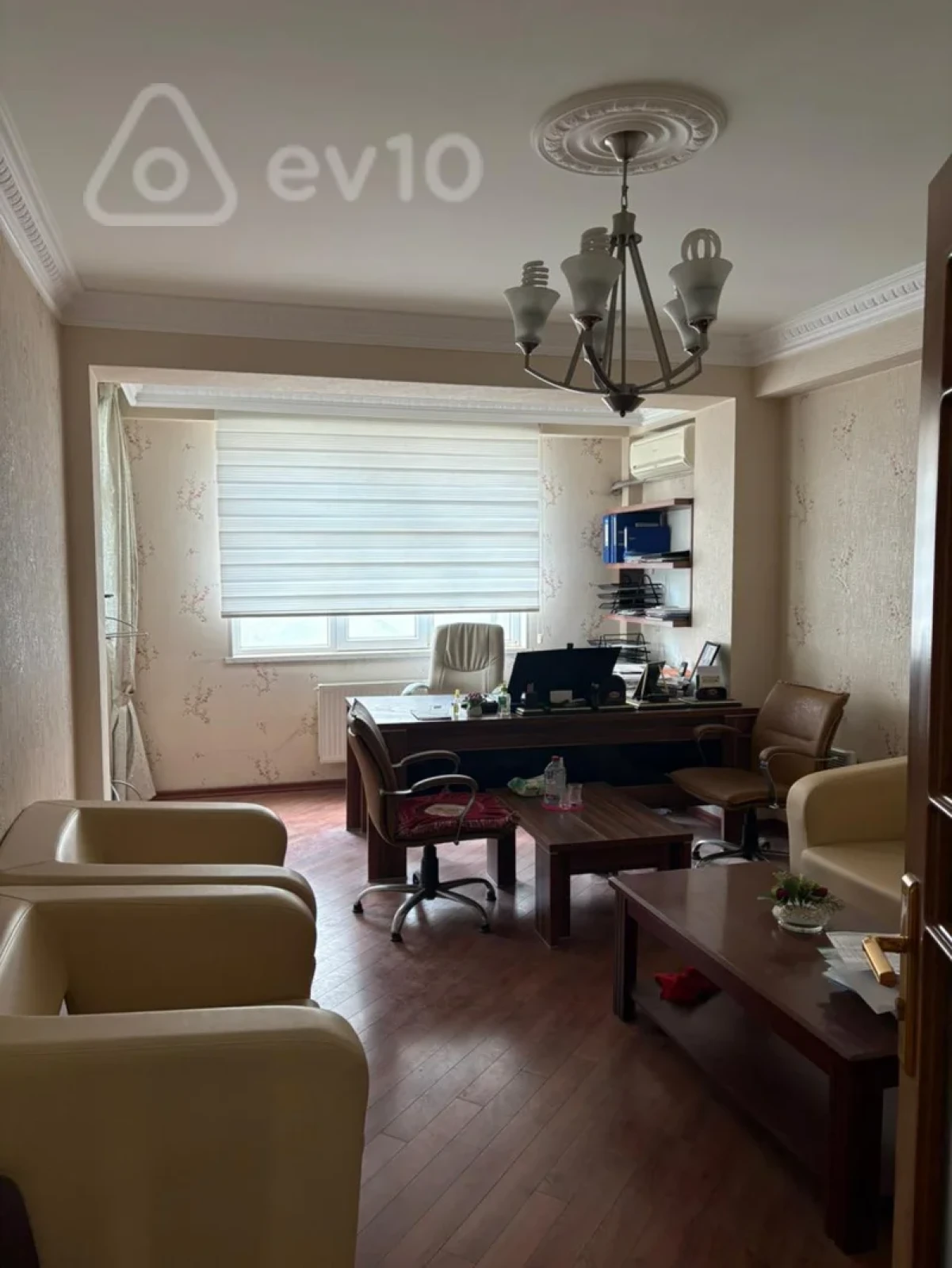 Kirayə verilir 3 otaqlı ofis 120 m²