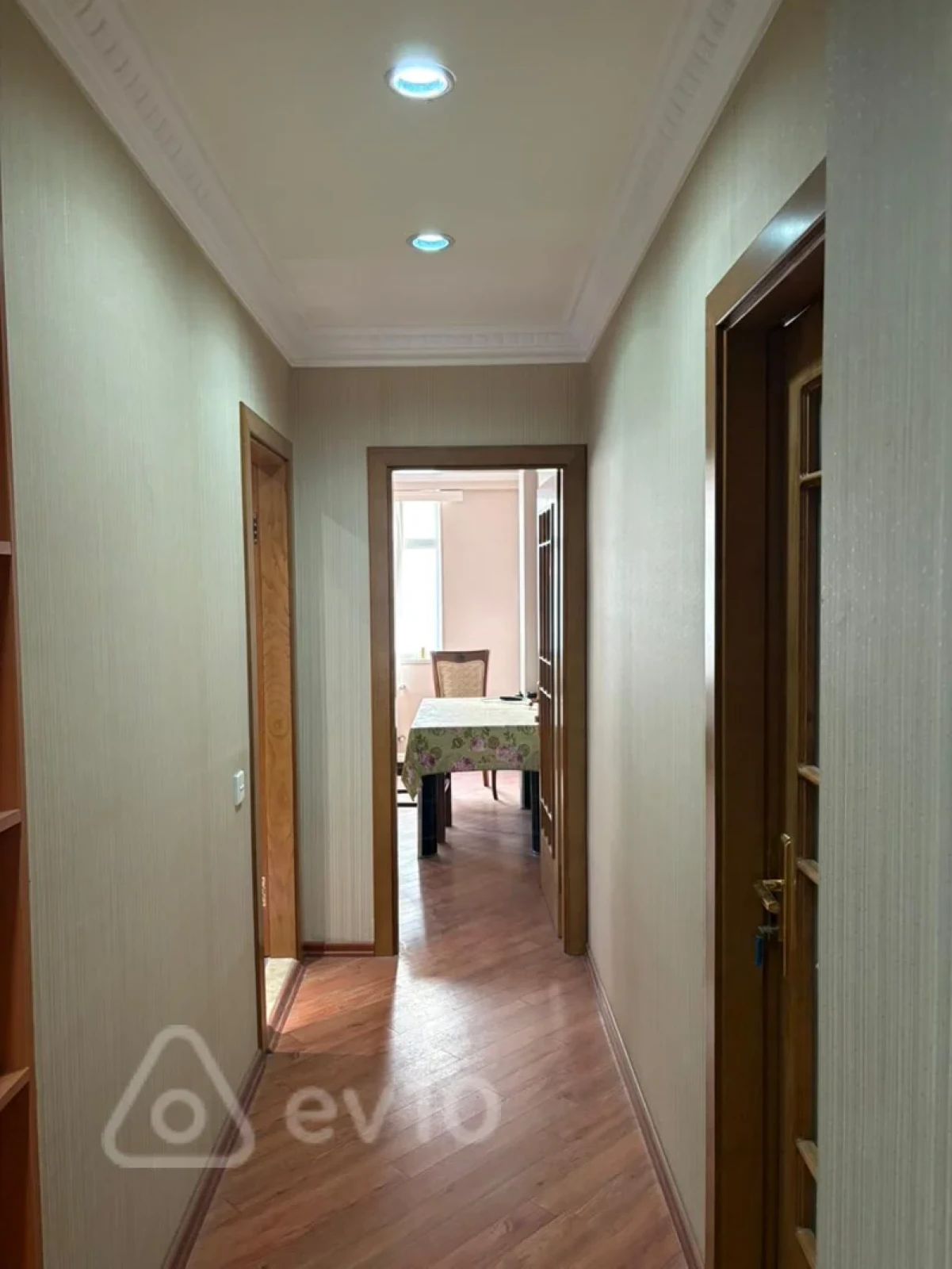 Kirayə verilir 3 otaqlı ofis 120 m²