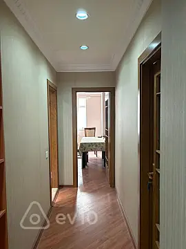 Kirayə verilir 3 otaqlı ofis 120 m²