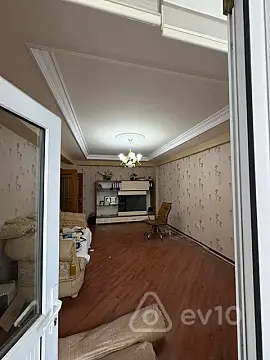 Kirayə verilir 3 otaqlı ofis 120 m²