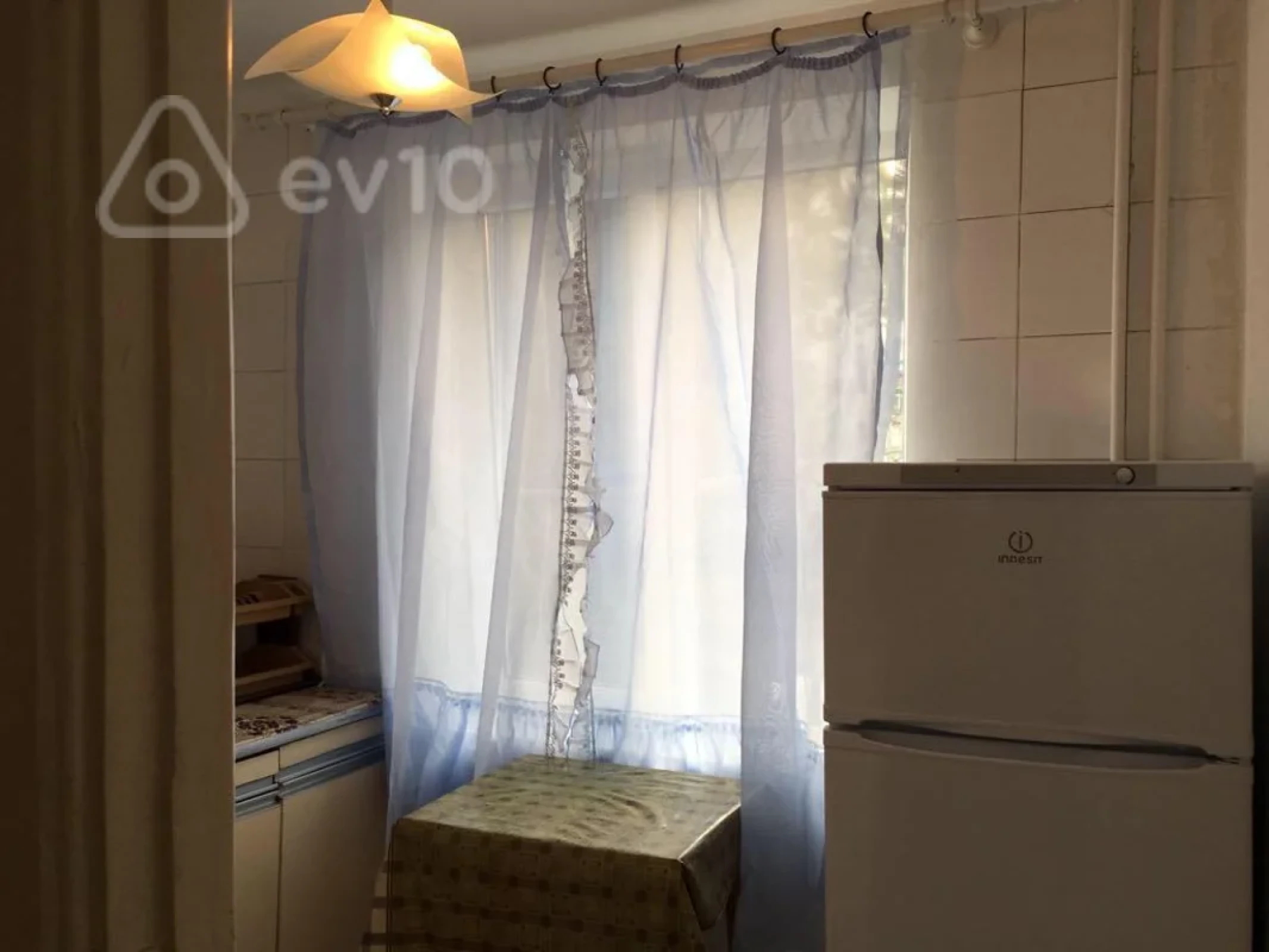 Kirayə verilir 1 otaqlı köhnə tikili 35 m²