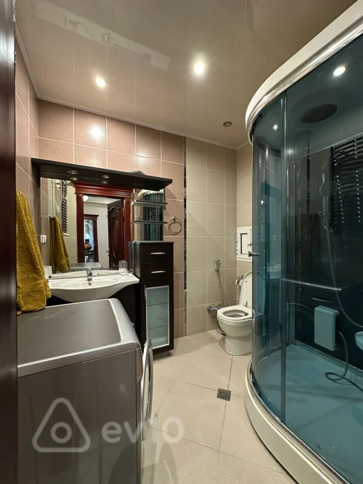 Satılır 3 otaqlı yeni tikili 170 m²