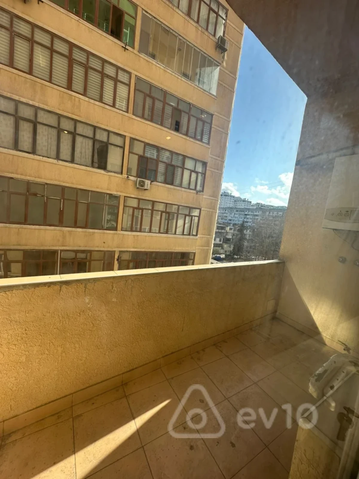 Satılır 3 otaqlı yeni tikili 170 m²