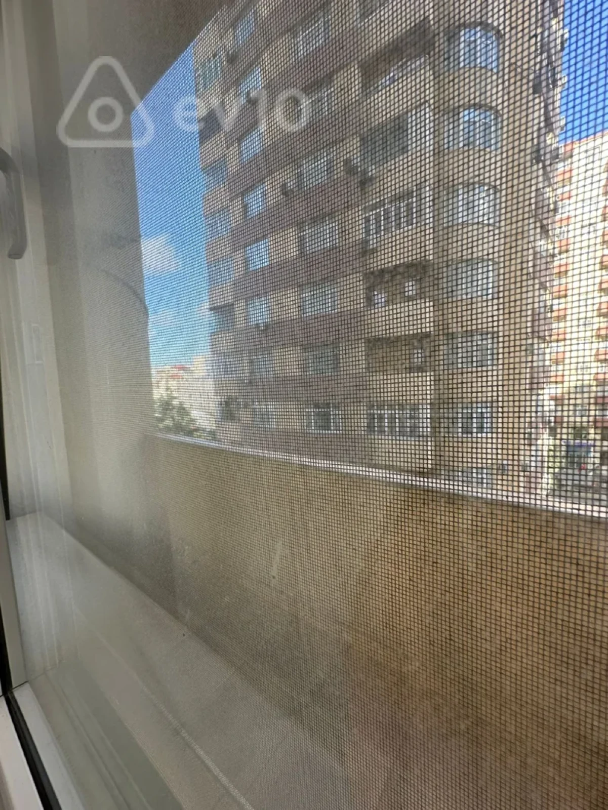 Satılır 3 otaqlı yeni tikili 170 m²