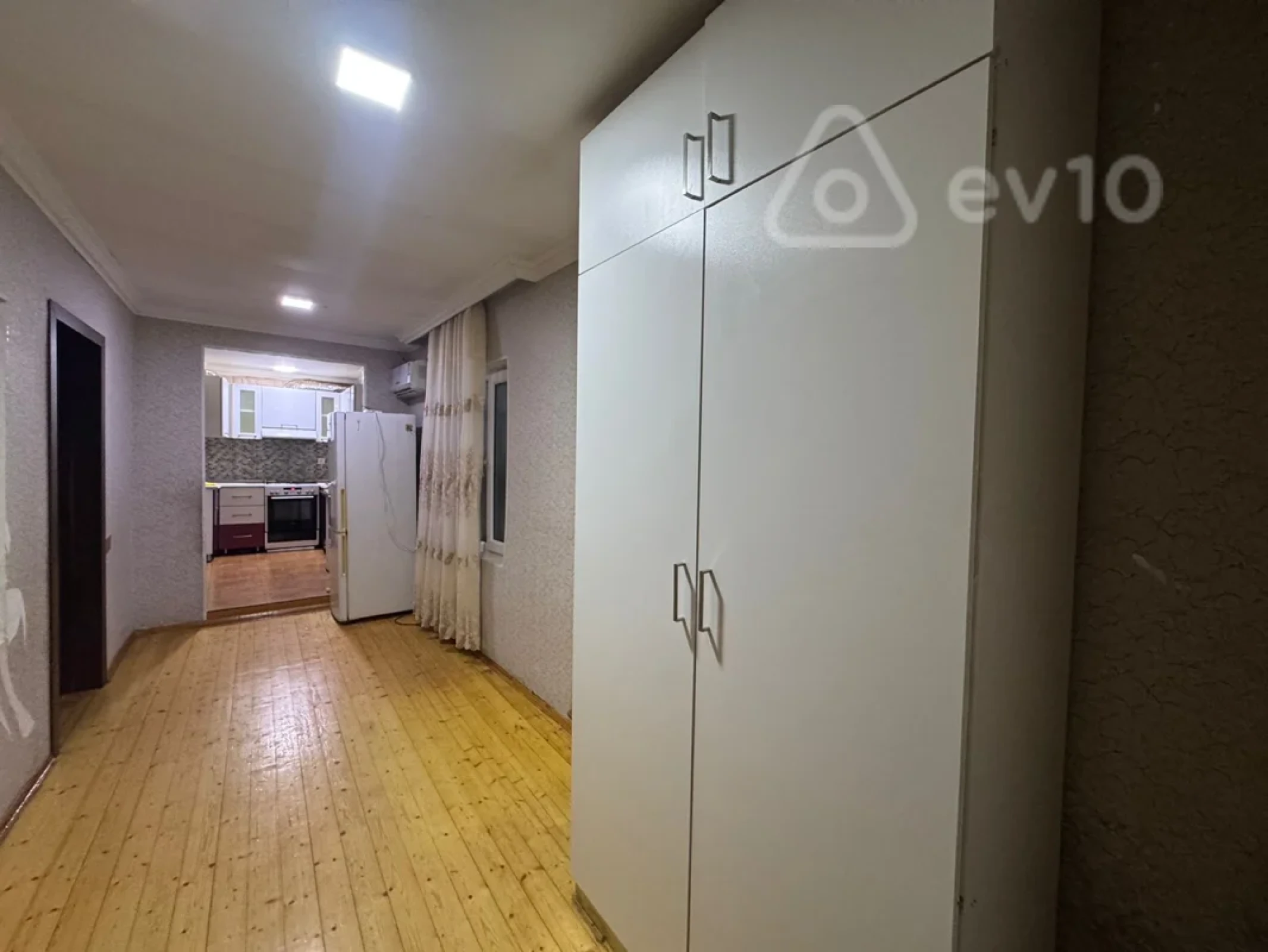Kirayə verilir 4 otaqlı həyət evi 280 m²