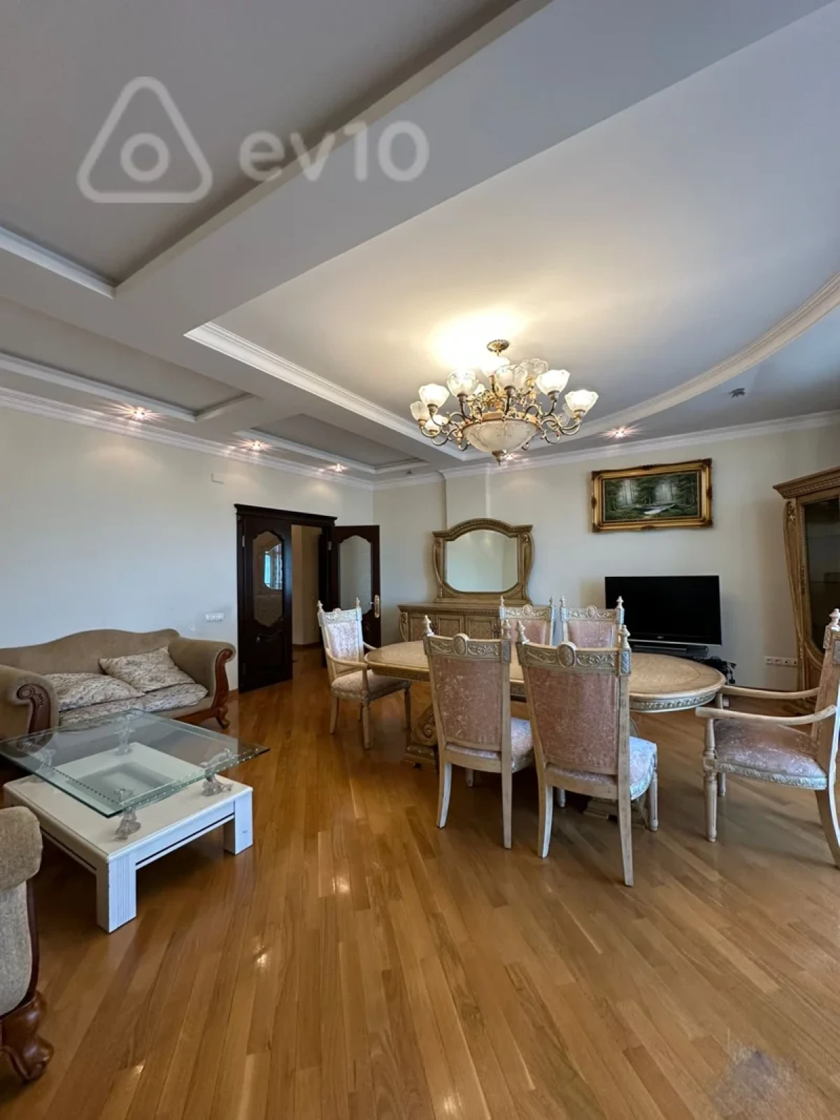 Satılır 4 otaqlı yeni tikili 180 m²