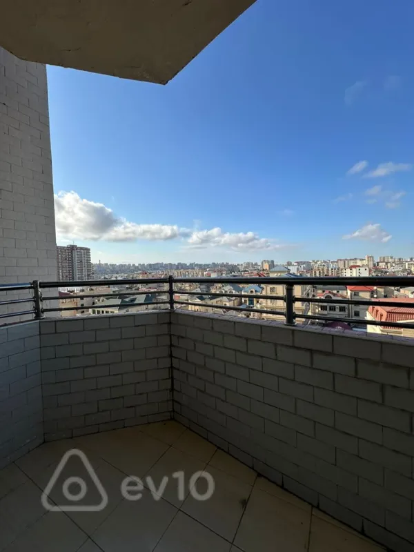 Satılır 4 otaqlı yeni tikili 180 m²